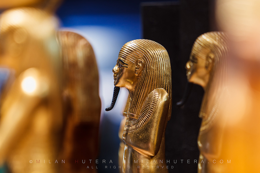 Statuettes of Tutankhamun – a detailed view 2